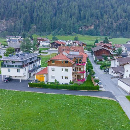 Ferienwohnungen Vier Jahreszeiten Langenfeld Luaran gambar